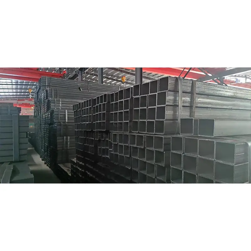 Böyük Diametrli Qara Düzbucaqlı və Kvadrat Polad Boru